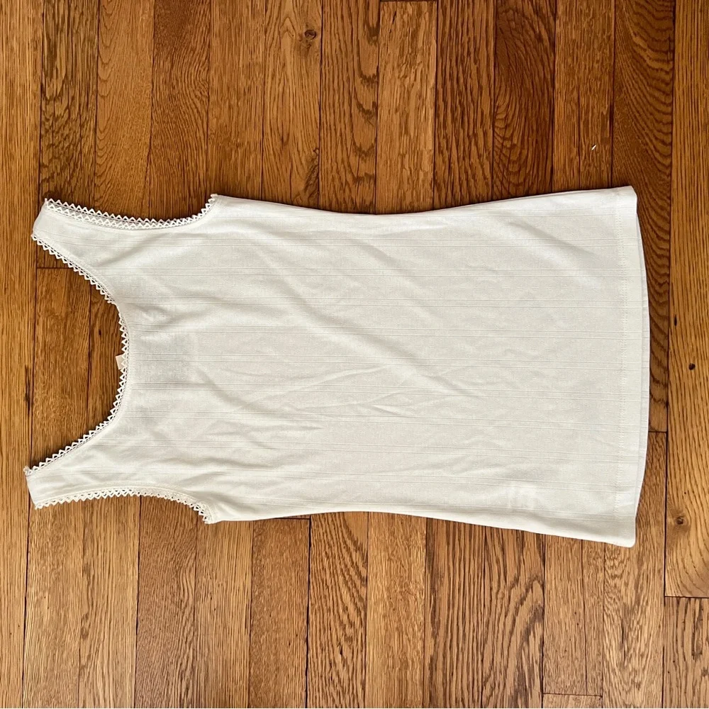 White Lace-Trim Ribbed Tank Top - Picture 4 of 5